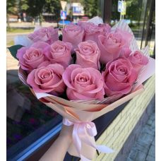 Букет из 15 розовых роз